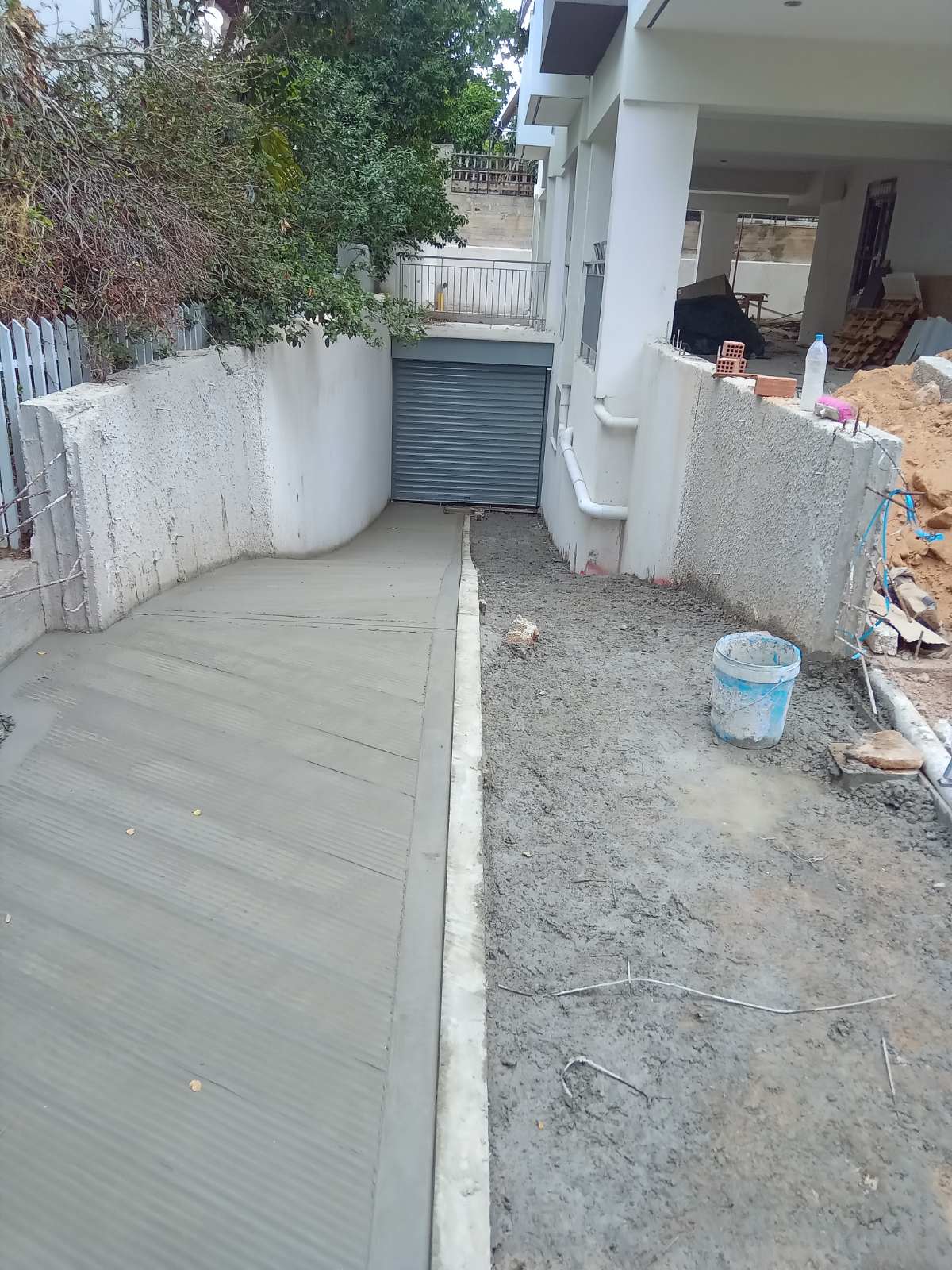 Ράμπα ψαροκόκκαλη σε νέο κτίριο