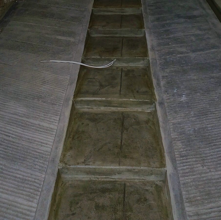 Σε πιλοτή με επίπεδα στη μέση