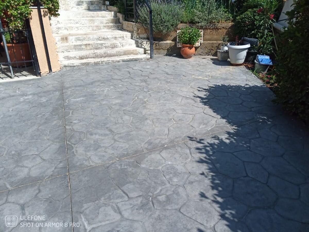 Προαύλιο εκκλησίας