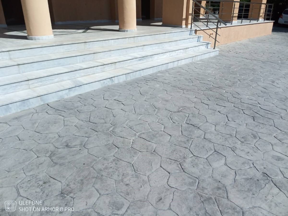 Προαύλιο εκκλησίας