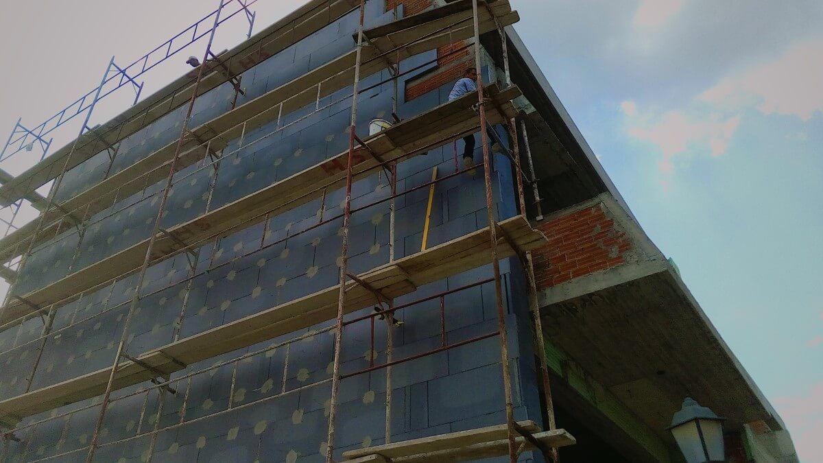 Θερμοπρόσοψη κτιρίου